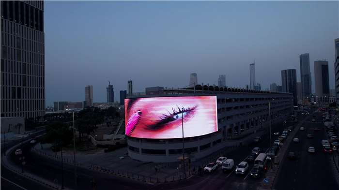 Asteri Beauty Partners with Adzone Global Through Entasher.com for a Groundbreaking Billboard Campaign in Kuwait